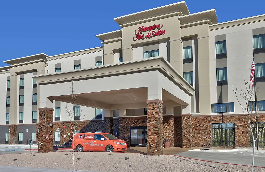 Hampton Inn & Suites Albuquerque Airport-1