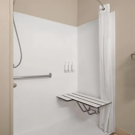 Days Inn & Suites By Wyndham Airport Albuquerque-3